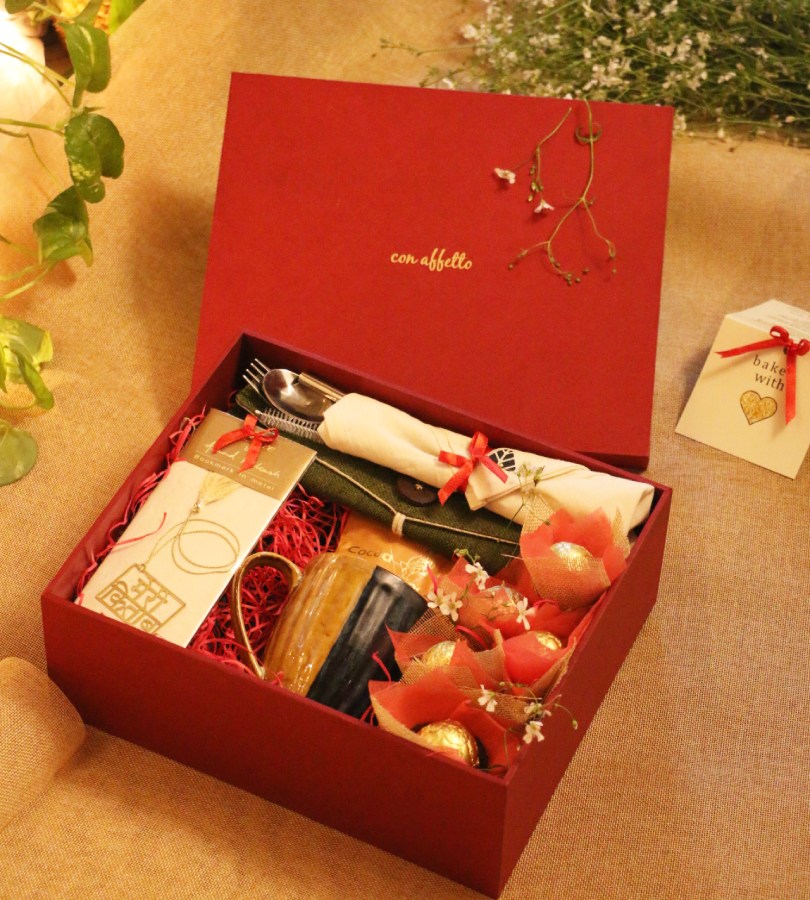 Valentine's Day Gift Box - Box of Love